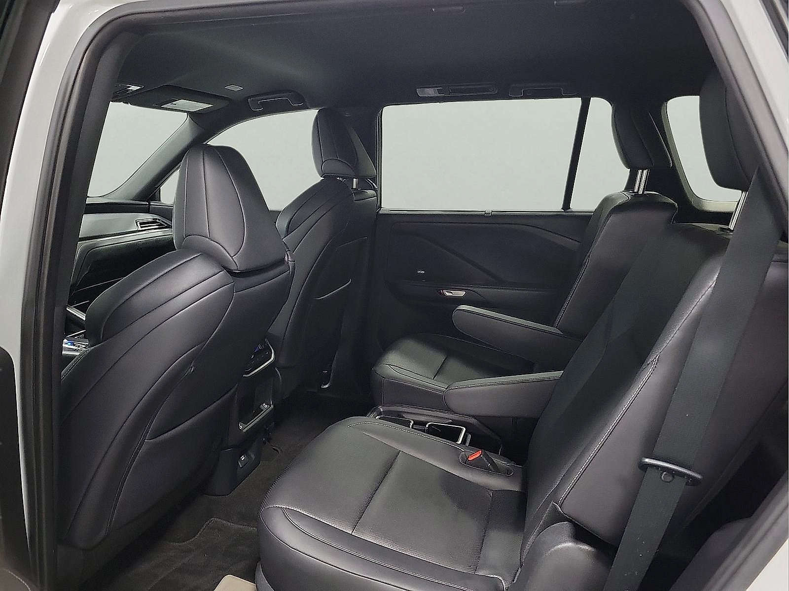 Used 2024 Lexus TX 500h AWD w/ Technology Package image 9