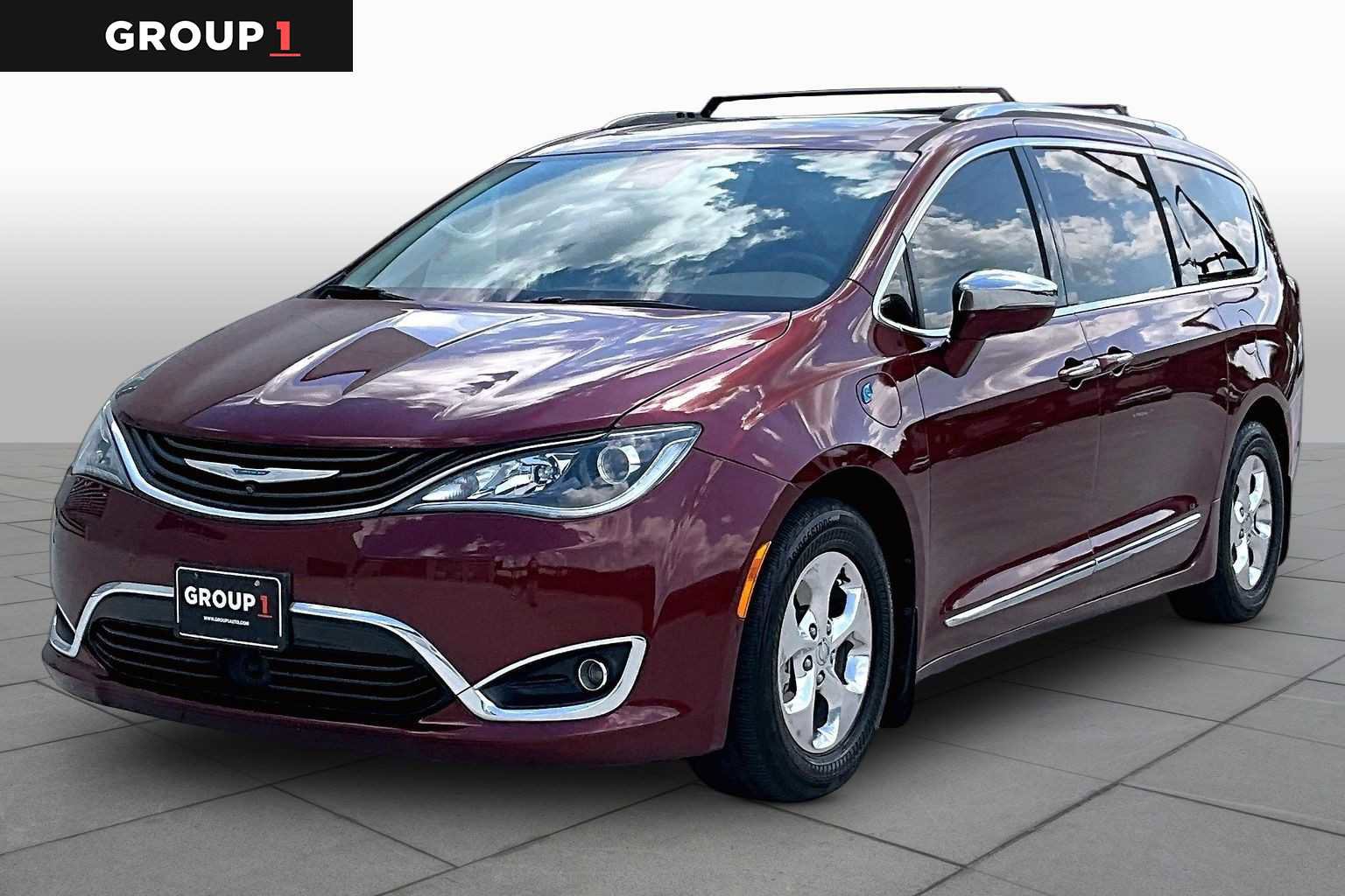 Used 2018 Chrysler Pacifica Limited w/ Advanced Safetytec Group