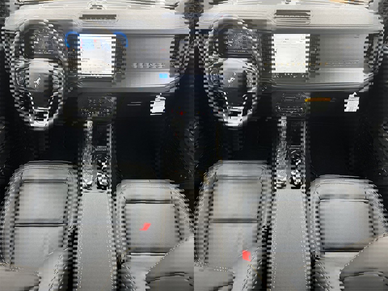 New 2025 Ford Bronco Badlands w/ Sasquatch Package image 2