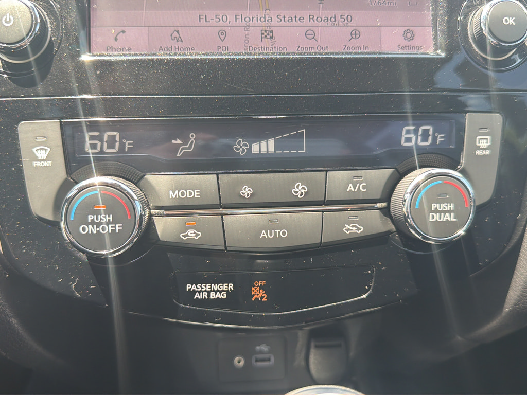 Used 2019 Nissan Rogue SV w/ Premium Package FWD image 42
