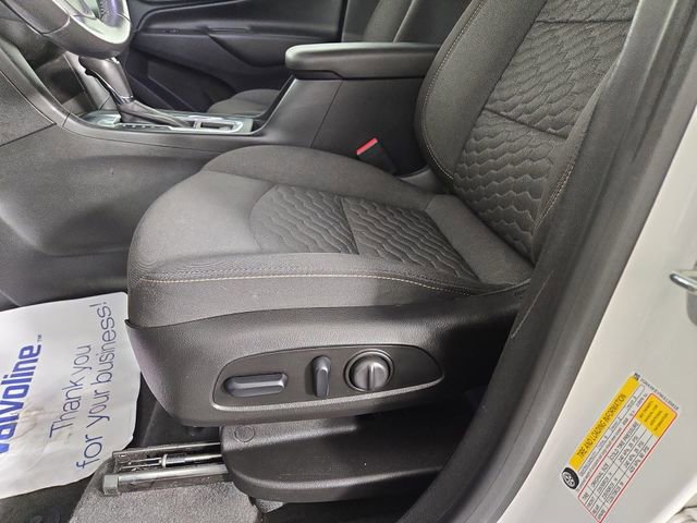 Used 2019 Chevrolet Equinox LT image 30