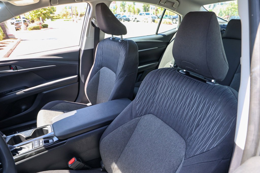 Used 2025 Toyota Camry LE FWD image 16