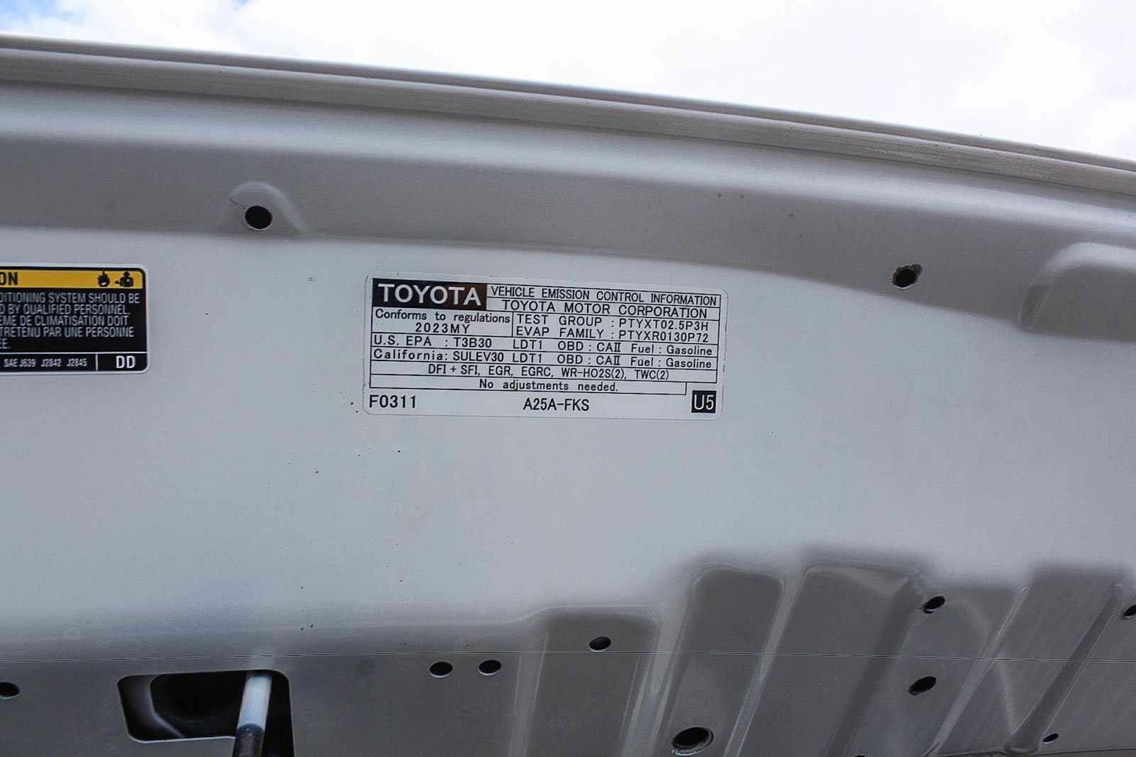 Used 2023 Toyota RAV4 XLE FWD image 34