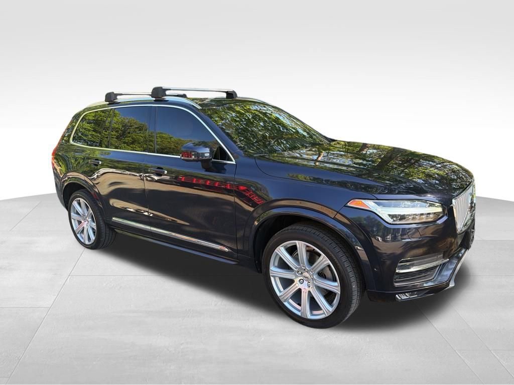 Used 2017 Volvo XC90 T6 Inscription w/ Vision Package image 7