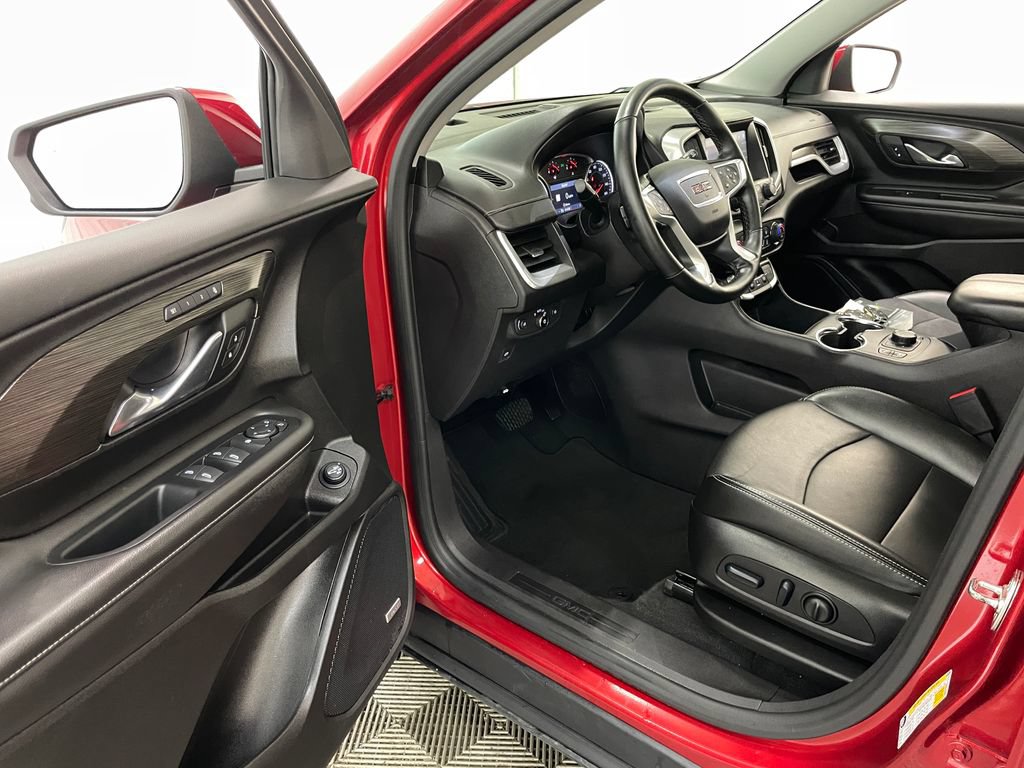 Certified 2024 GMC Terrain SLT w/ Infotainment Package II AWD/4WD image 25