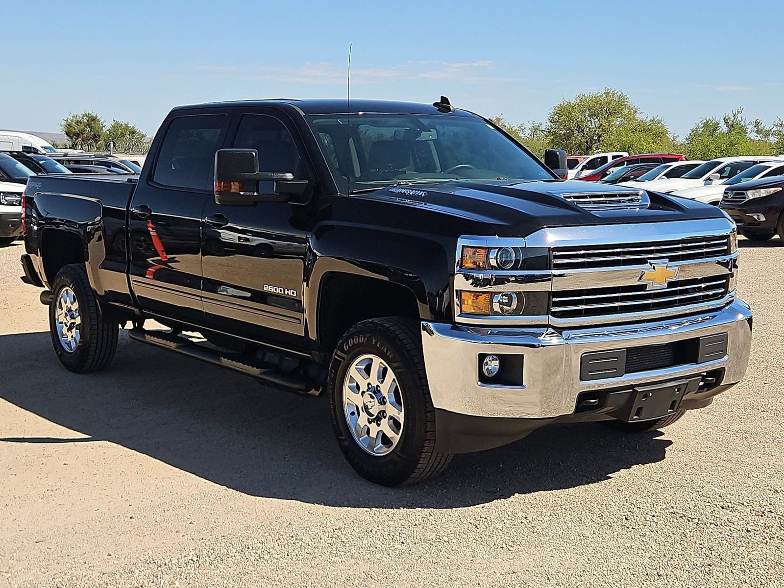 Used 2017 Chevrolet Silverado 2500 LT w/ LT Fleet Convenience Package AWD/4WD image 3
