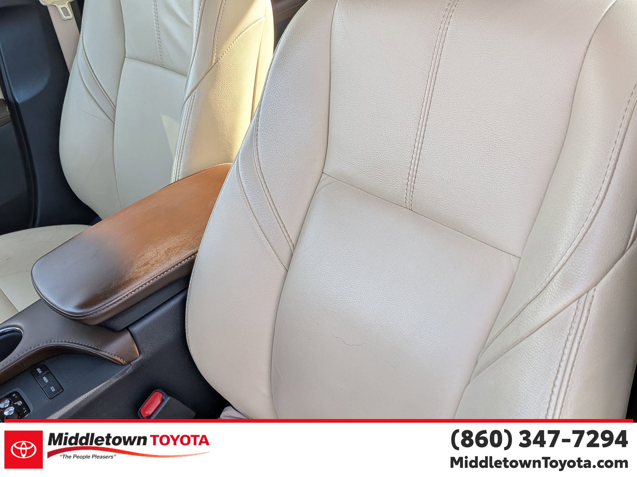 Certified 2017 Toyota Avalon XLE Premium image 14