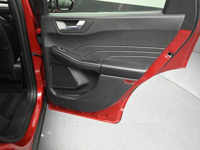 Used 2025 Ford Escape SE image 29
