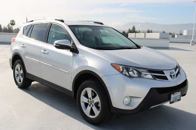 Used 2015 Toyota RAV4 XLE image 2