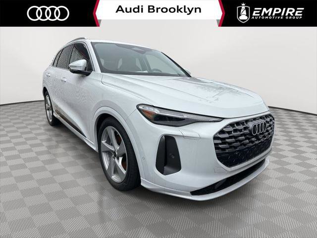 Used 2025 Audi Q5 Prestige image 1