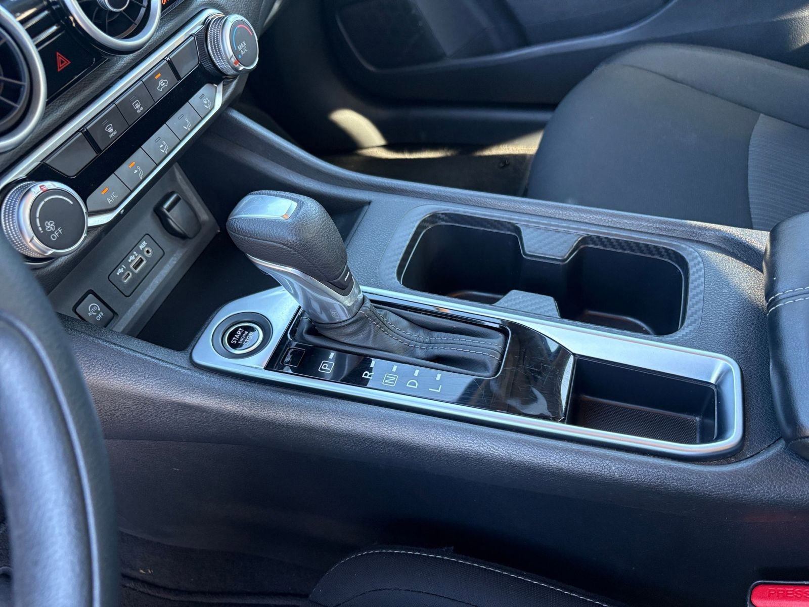 Used 2025 Nissan Sentra SV FWD image 39