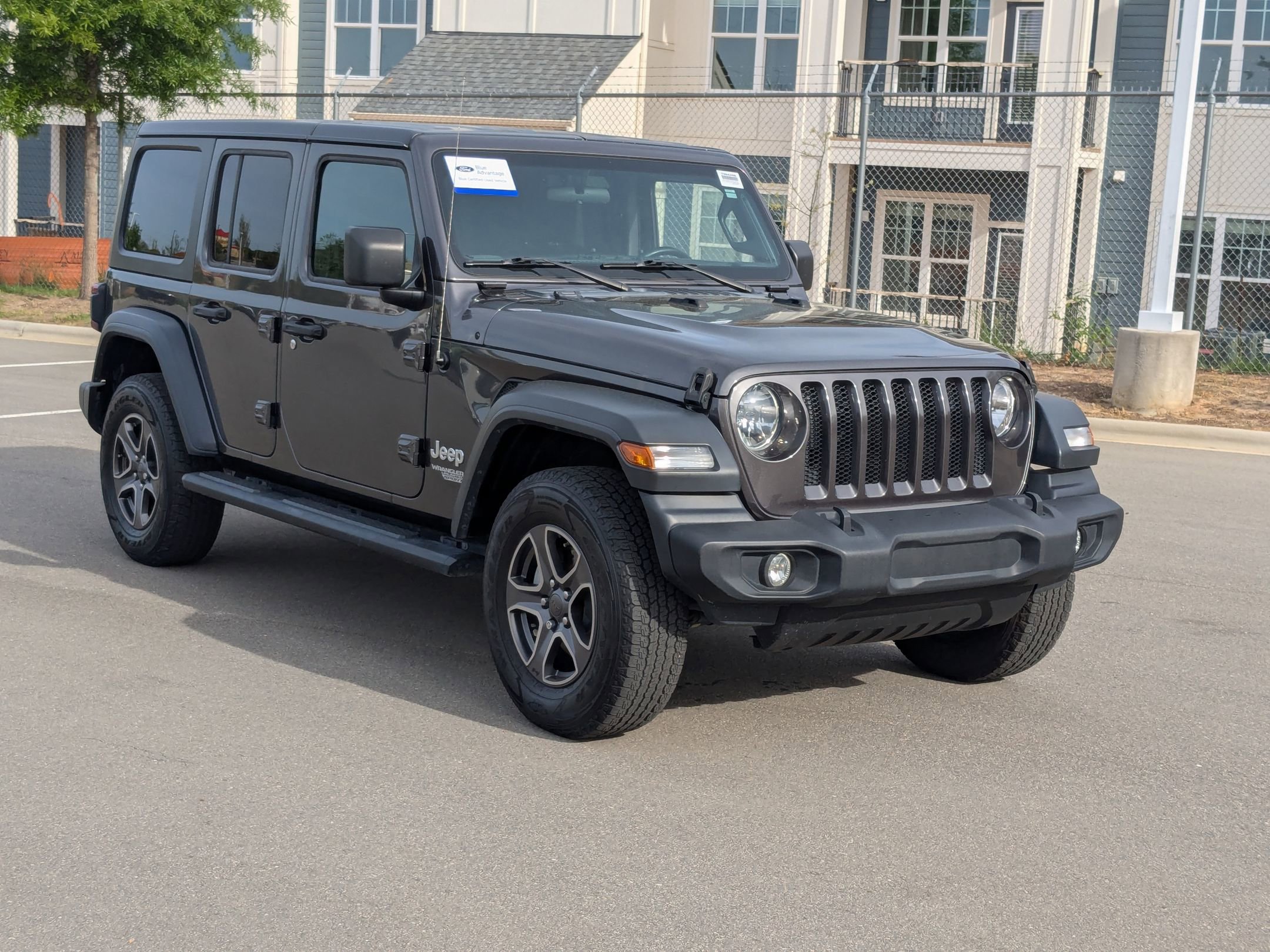 Used 2018 Jeep Wrangler Unlimited Sport S image 2