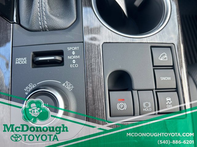 New 2026 Toyota Highlander Limited AWD/4WD image 19