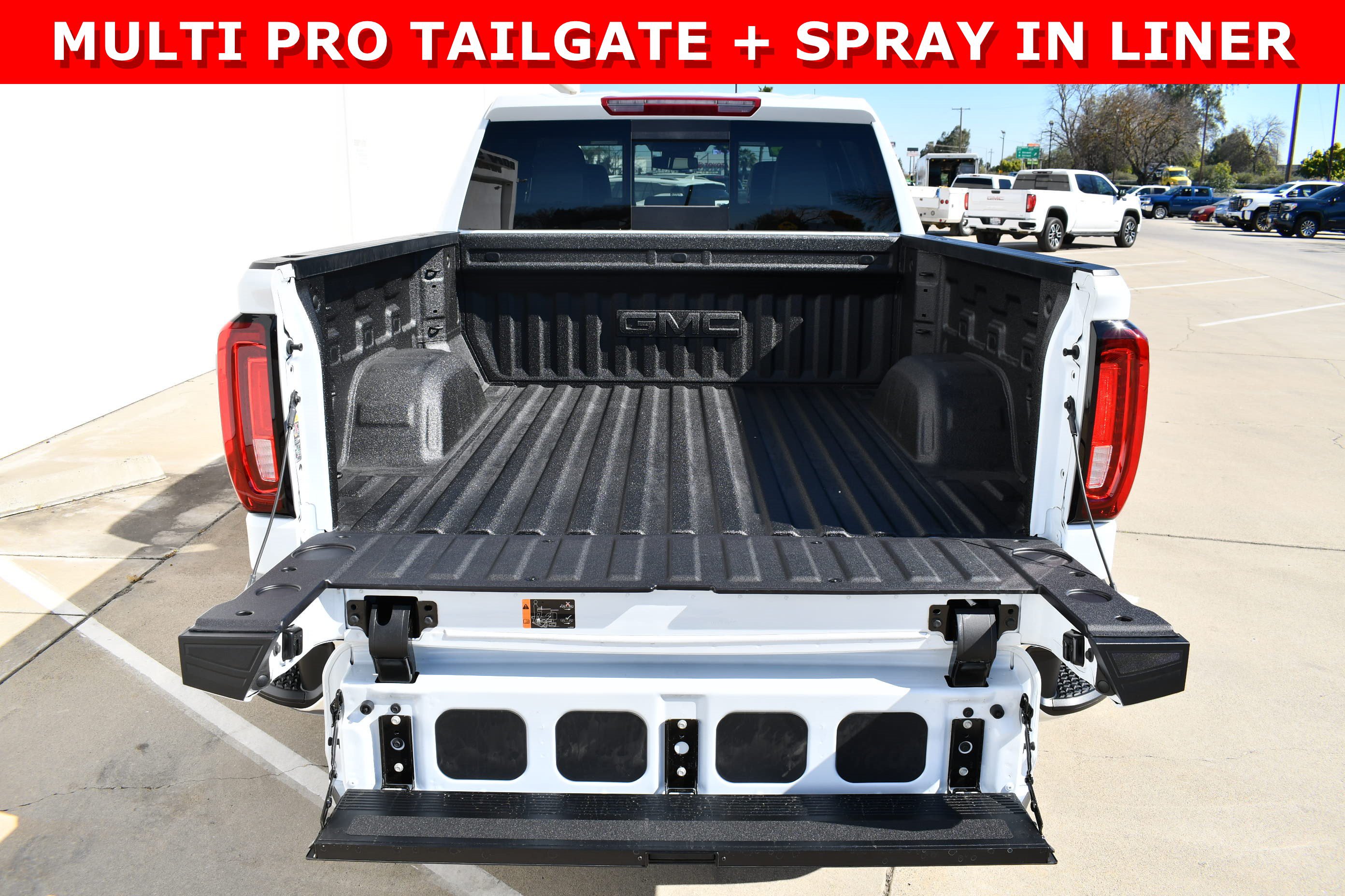 New 2026 GMC Sierra 1500 SLT w/ SLT Premium Plus Package AWD/4WD image 8