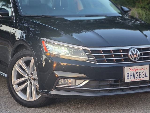 Used 2018 Volkswagen Passat 2.0T SE FWD image 19