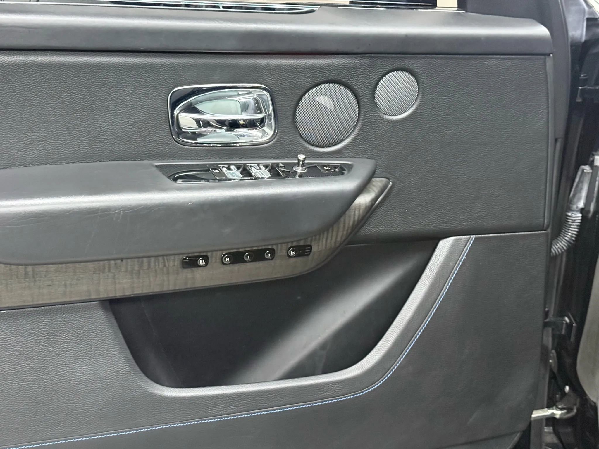 Used 2019 Rolls-Royce Cullinan image 15