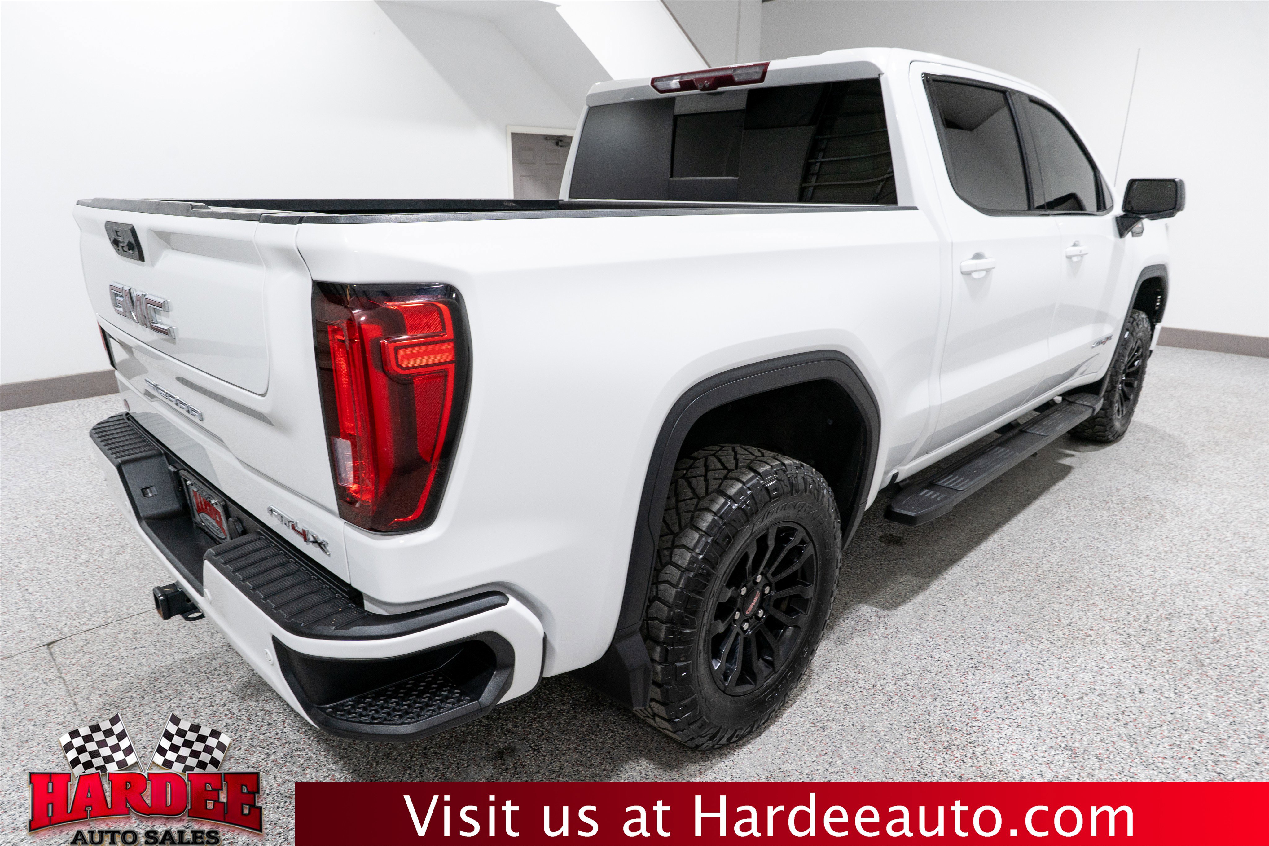 Used 2022 GMC Sierra 1500 AT4X image 5