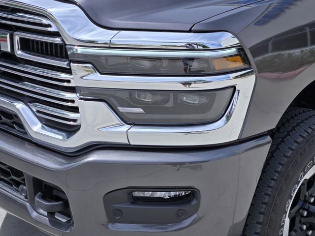 Used 2026 RAM 2500 Laramie AWD/4WD image 9