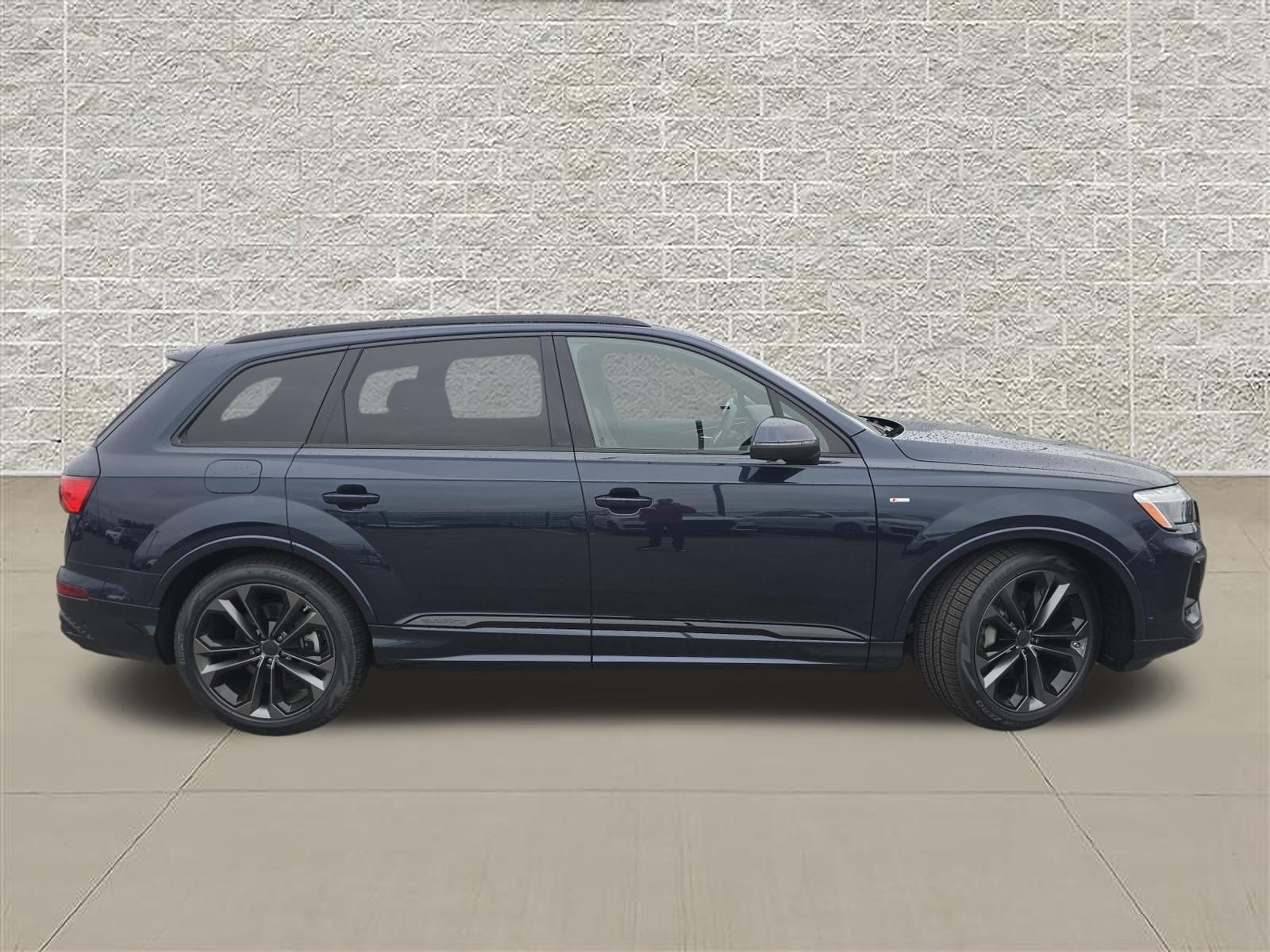 New 2026 Audi Q7 Premium Plus AWD/4WD image 8