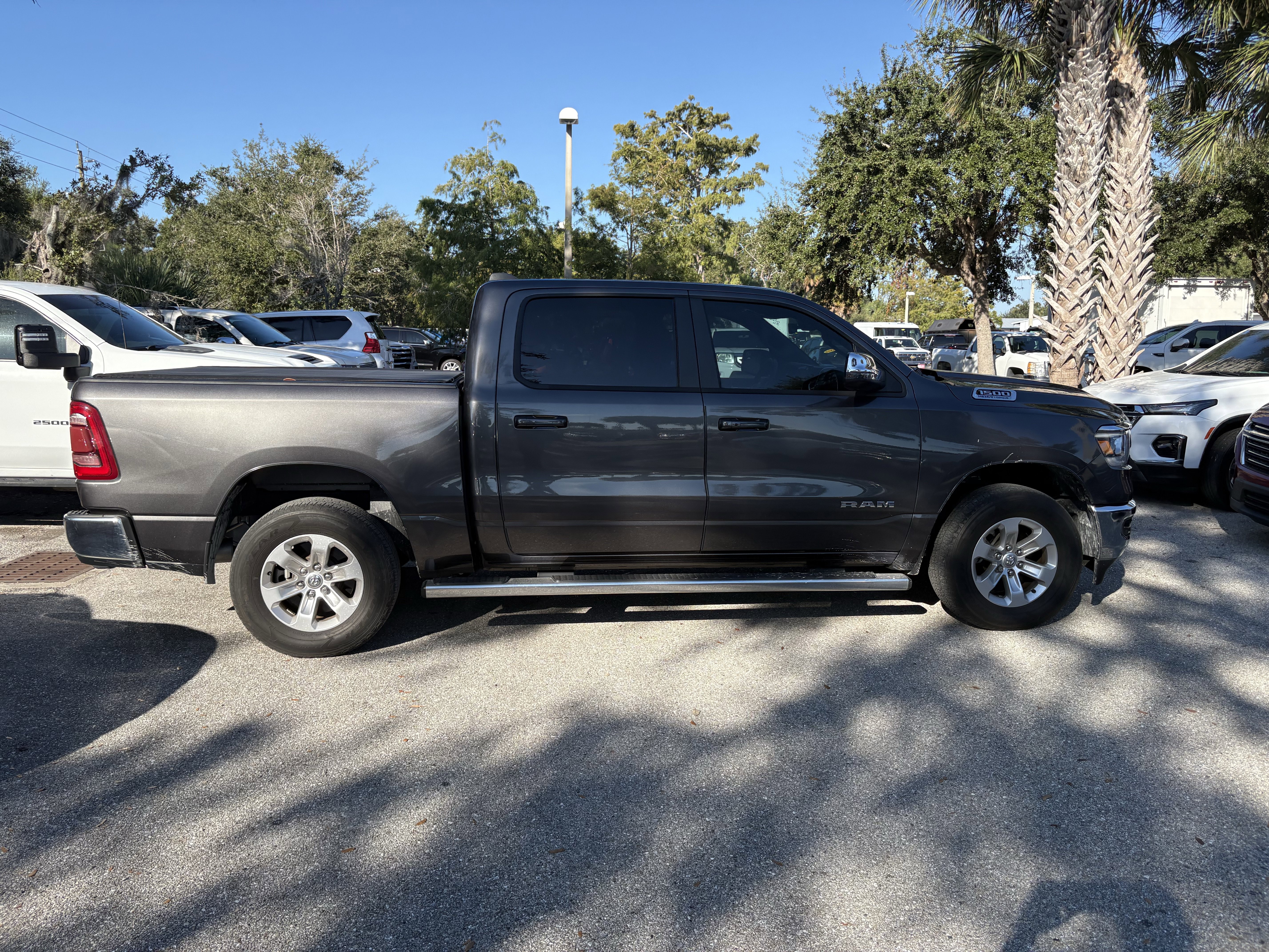 Used 2023 RAM 1500 Laramie image 8