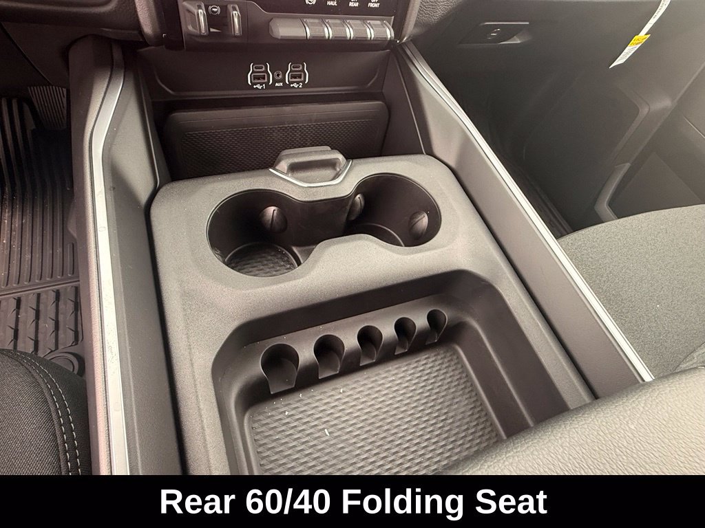 New 2026 RAM 3500 Big Horn AWD/4WD image 17