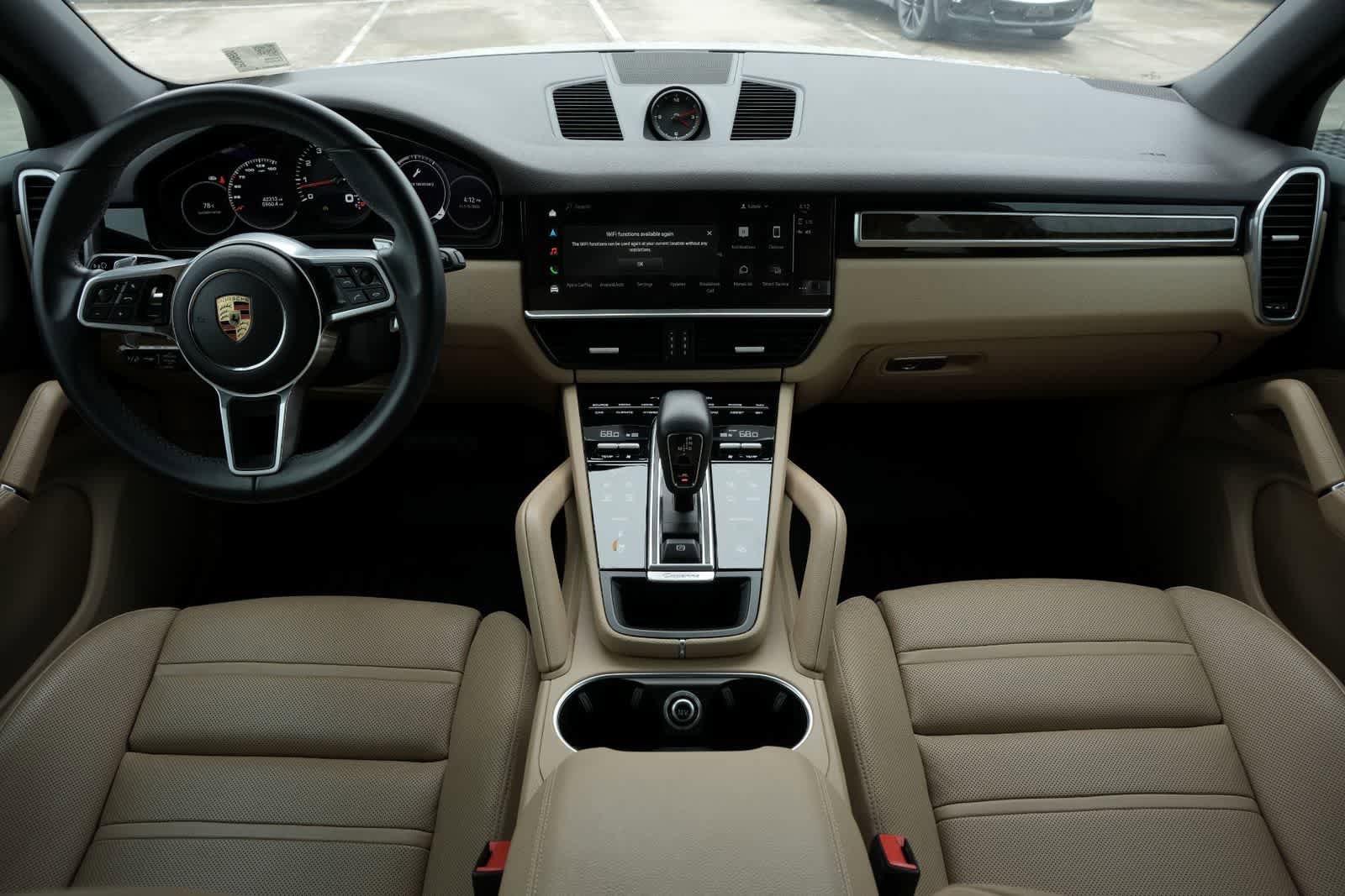 Used 2023 Porsche Cayenne Platinum Edition AWD/4WD image 6