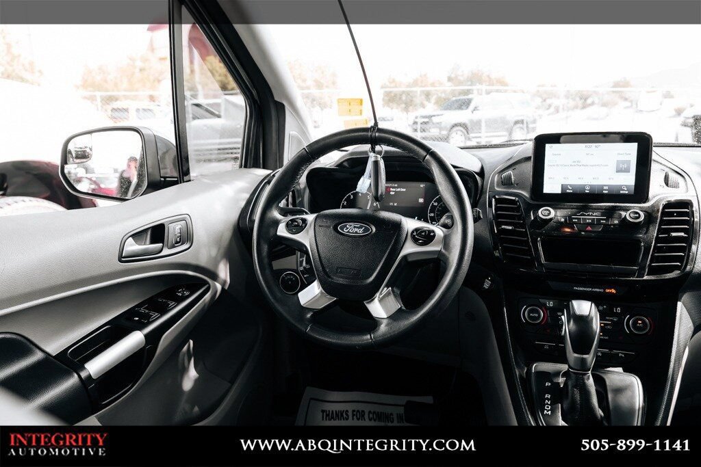 Used 2019 Ford Transit Connect Titanium w/ Titanium Premium Package FWD image 10