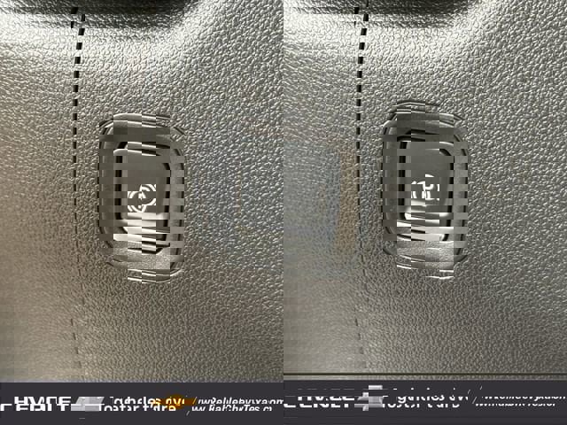 Used 2025 Chevrolet Silverado 2500 Custom w/ Custom Value Package image 27