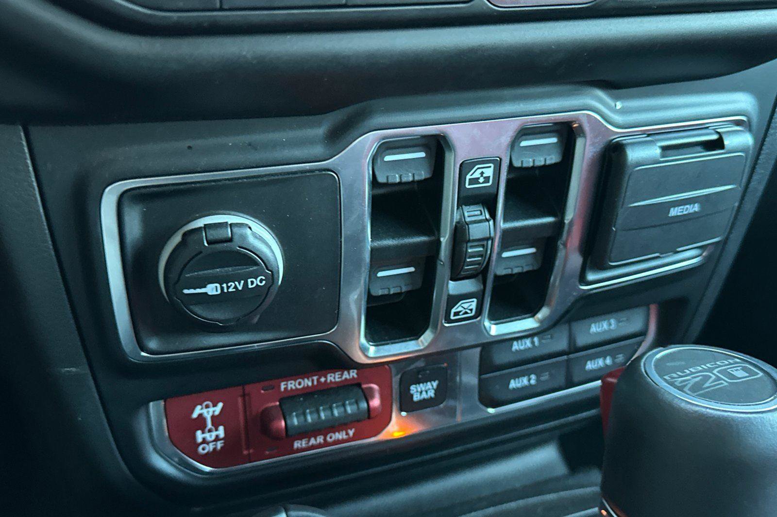 Used 2023 Jeep Wrangler Unlimited Rubicon 4xe image 34