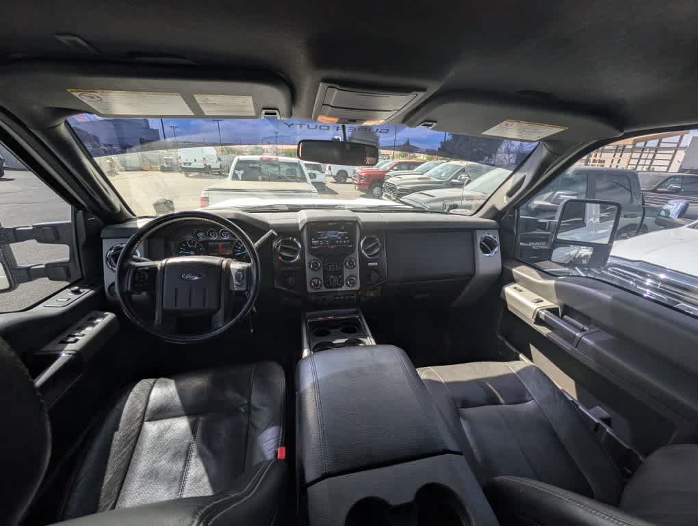 Used 2015 Ford F250 Lariat w/ Lariat Interior Package AWD/4WD image 14