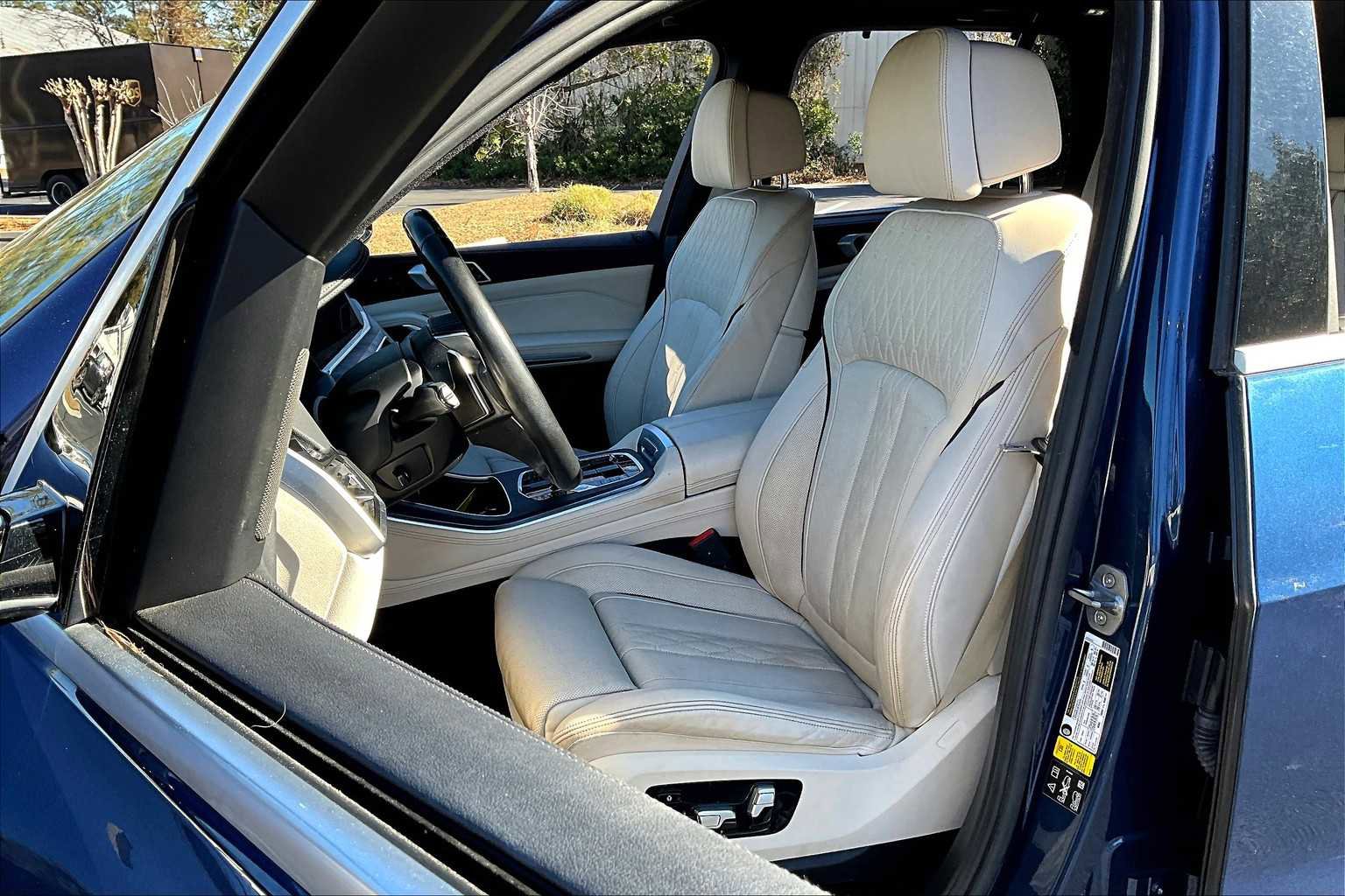 Used 2019 BMW X5 xDrive40i w/ Luxury Seating Package image 8