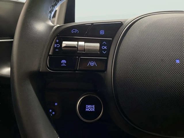 Used 2025 Hyundai Ioniq 6 SEL RWD image 32
