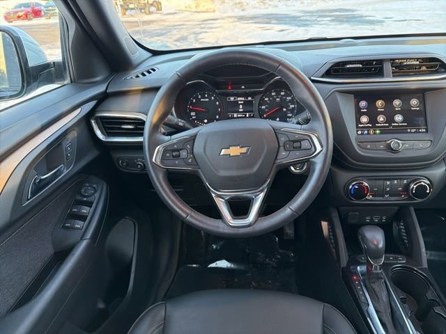 Used 2023 Chevrolet TrailBlazer ACTIV image 31
