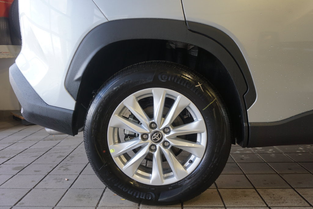 New 2026 Toyota Corolla Cross LE AWD/4WD image 30