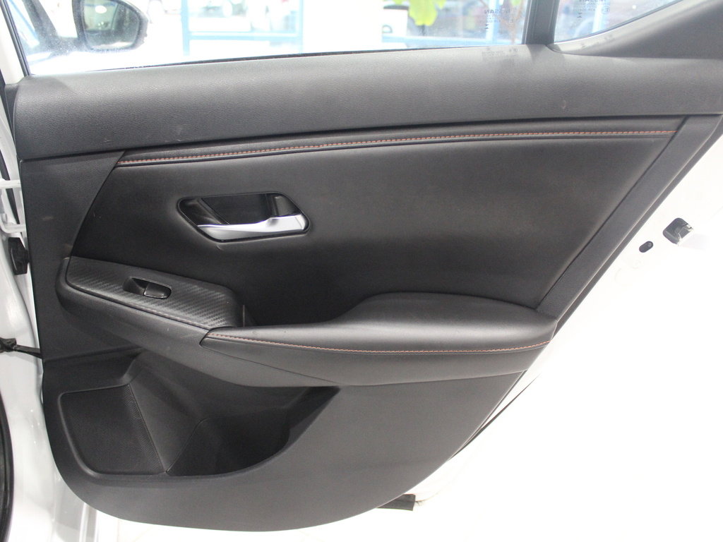 Used 2022 Nissan Sentra SR w/ SR Premium Package image 22