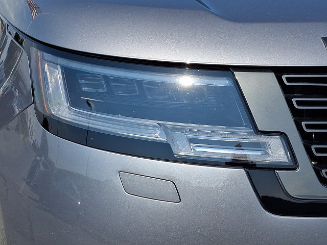 Used 2024 Land Rover Range Rover SE AWD/4WD image 11