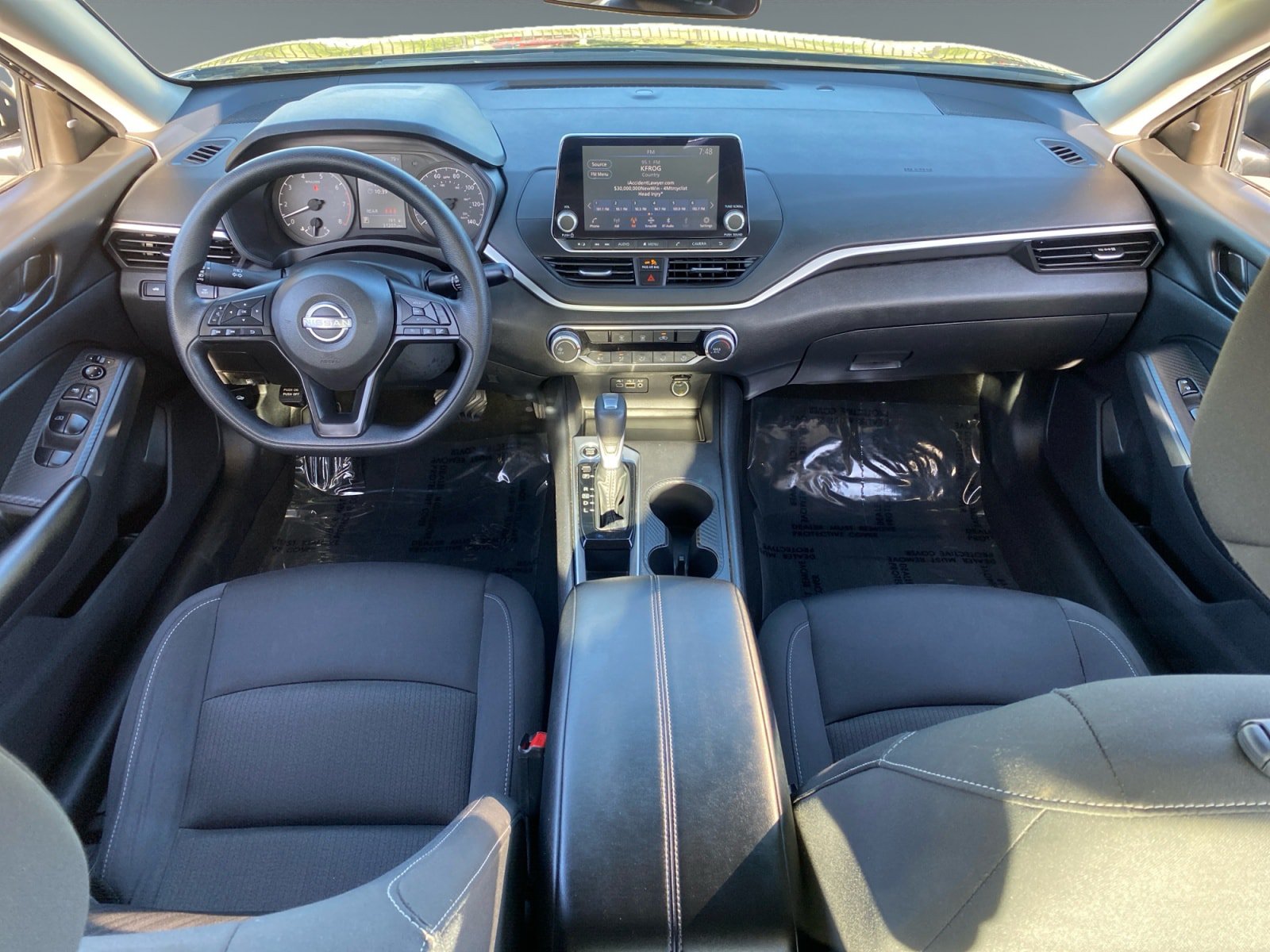 Used 2025 Nissan Altima 2.5 S FWD image 10