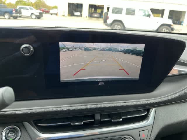 Used 2024 Buick Envista Preferred w/ Convenience II Package FWD image 23