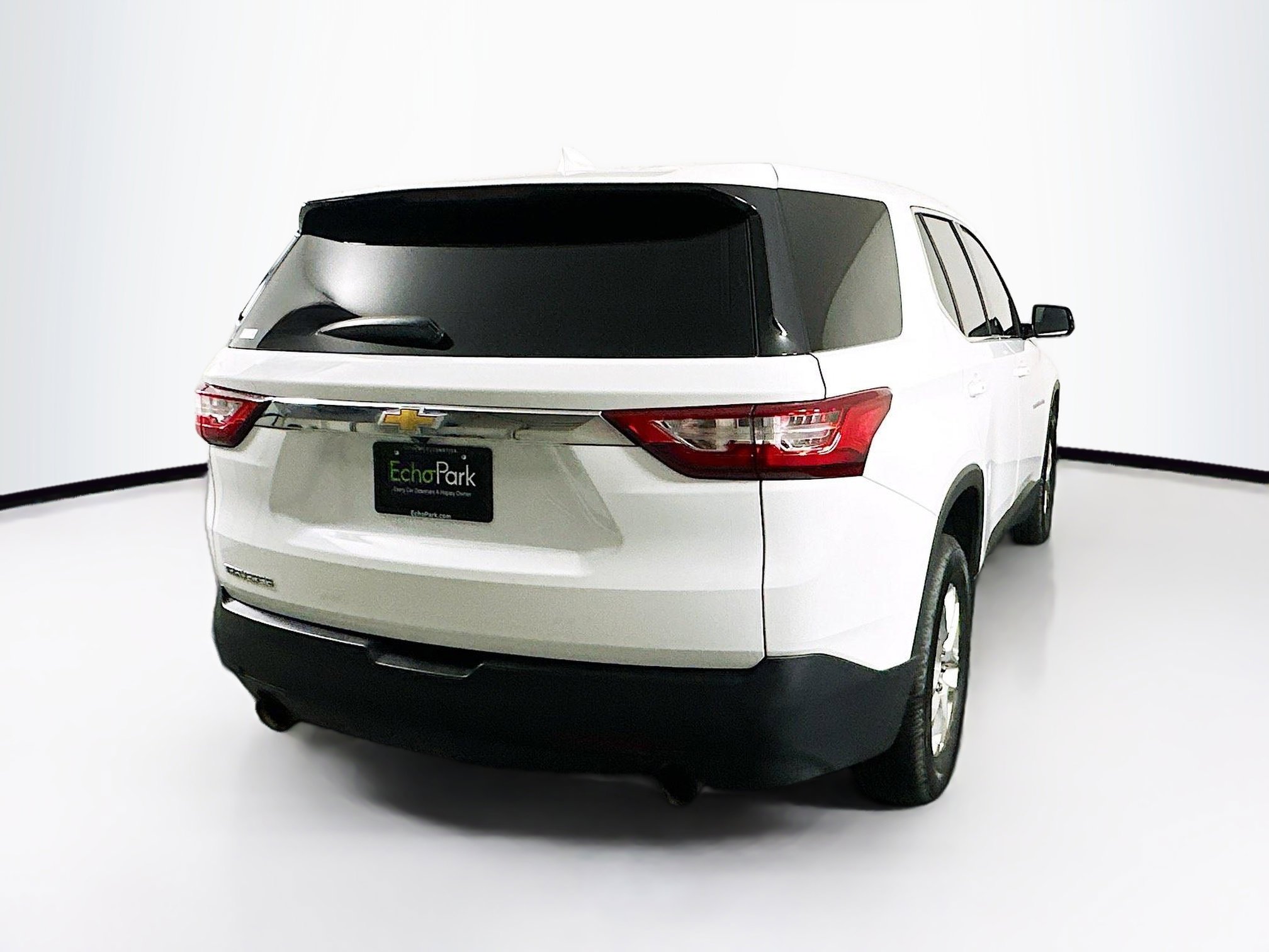 Used 2020 Chevrolet Traverse LS image 9