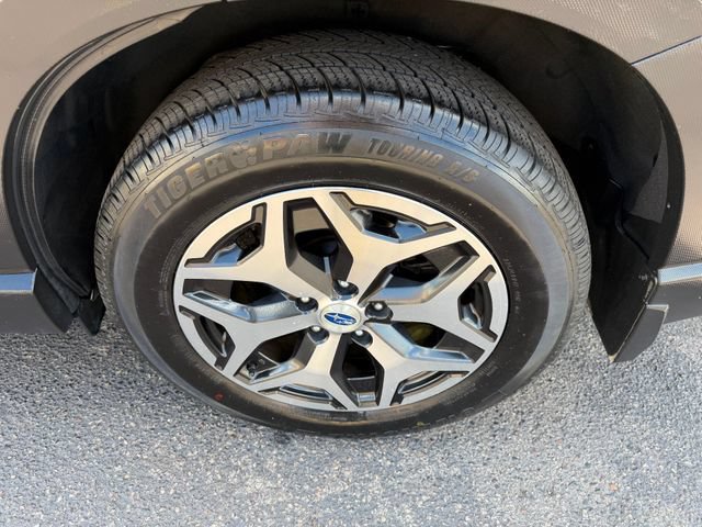 Used 2019 Subaru Forester Premium w/ All-Weather Package AWD/4WD image 15