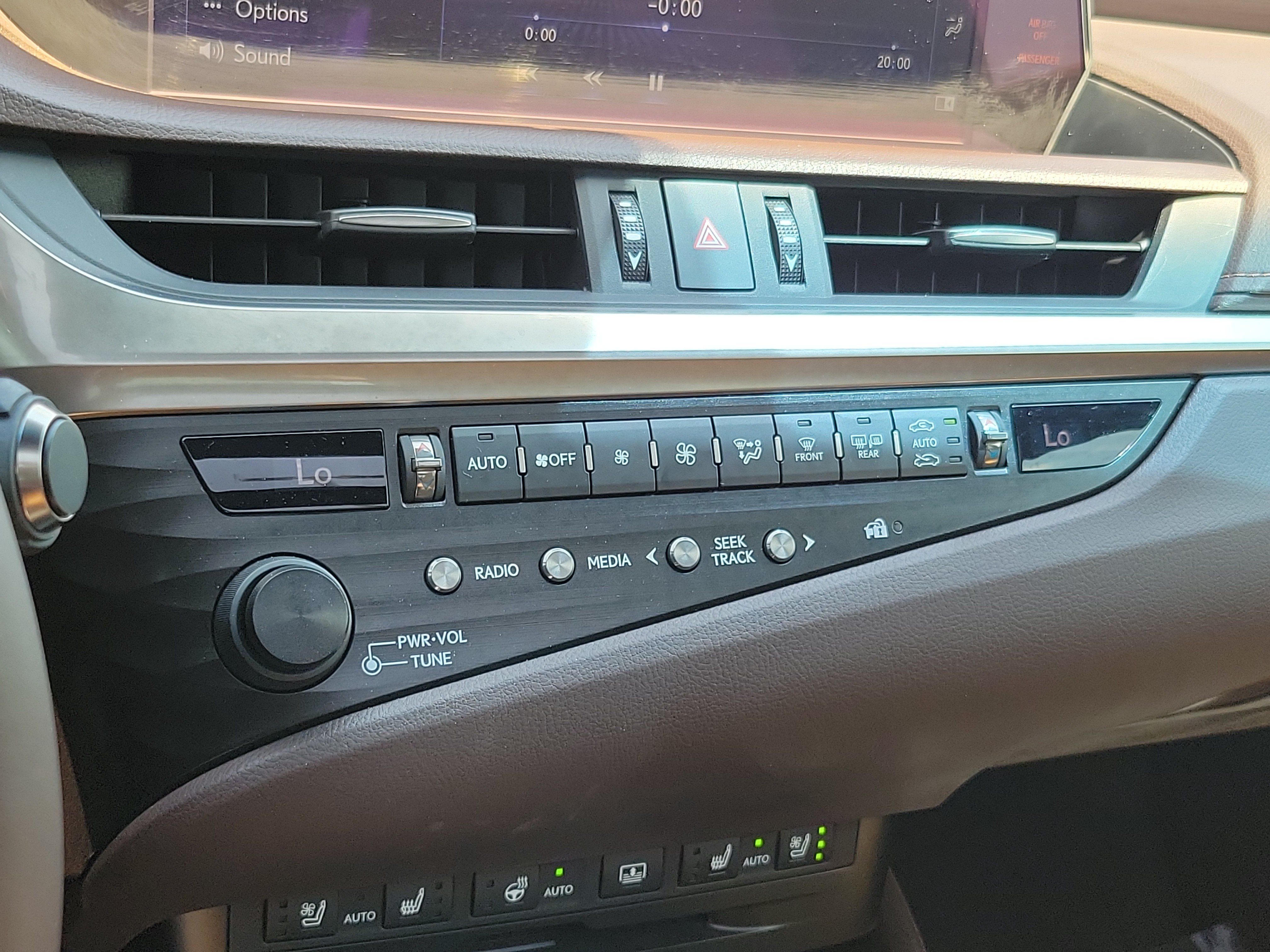 Used 2020 Lexus ES 350 Ultra Luxury w/ Accessory Package 2 FWD image 29