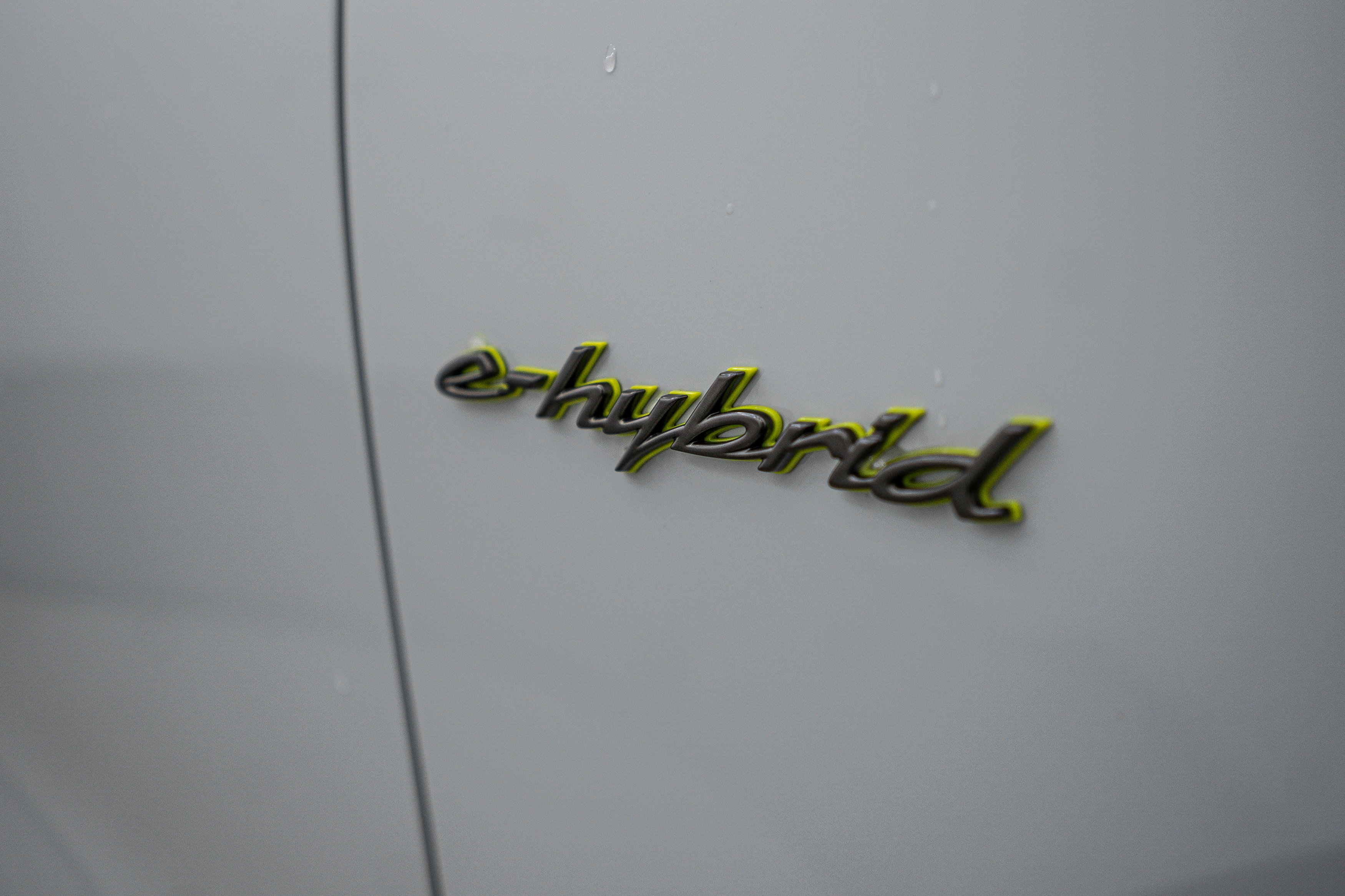 Certified 2025 Porsche Cayenne Turbo AWD/4WD image 26