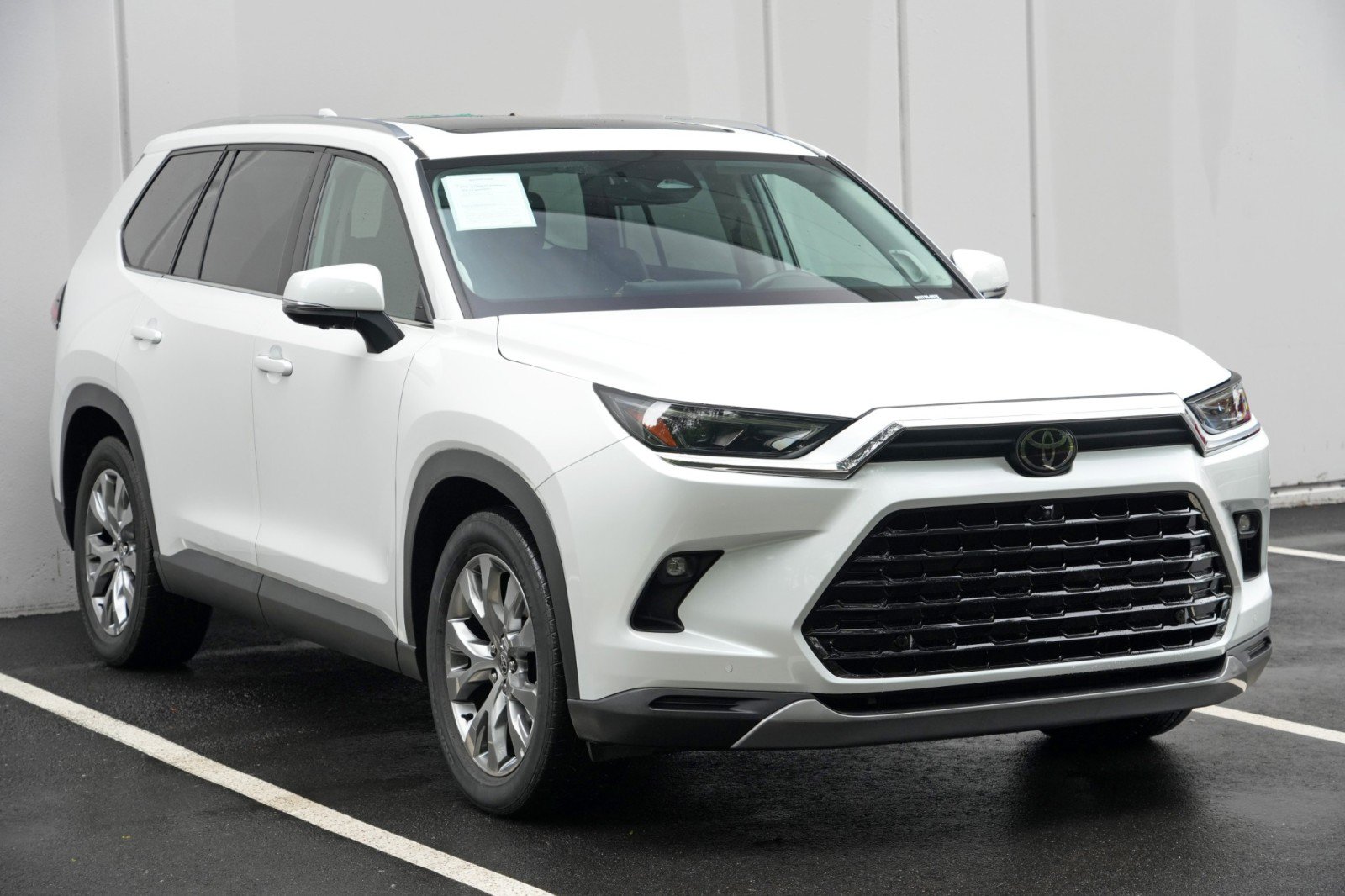 Used 2024 Toyota Grand Highlander FWD image 56
