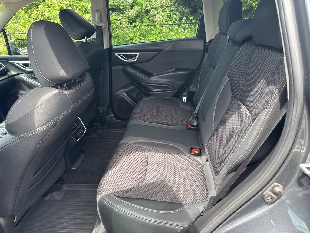 Used 2021 Subaru Forester Premium AWD/4WD image 14