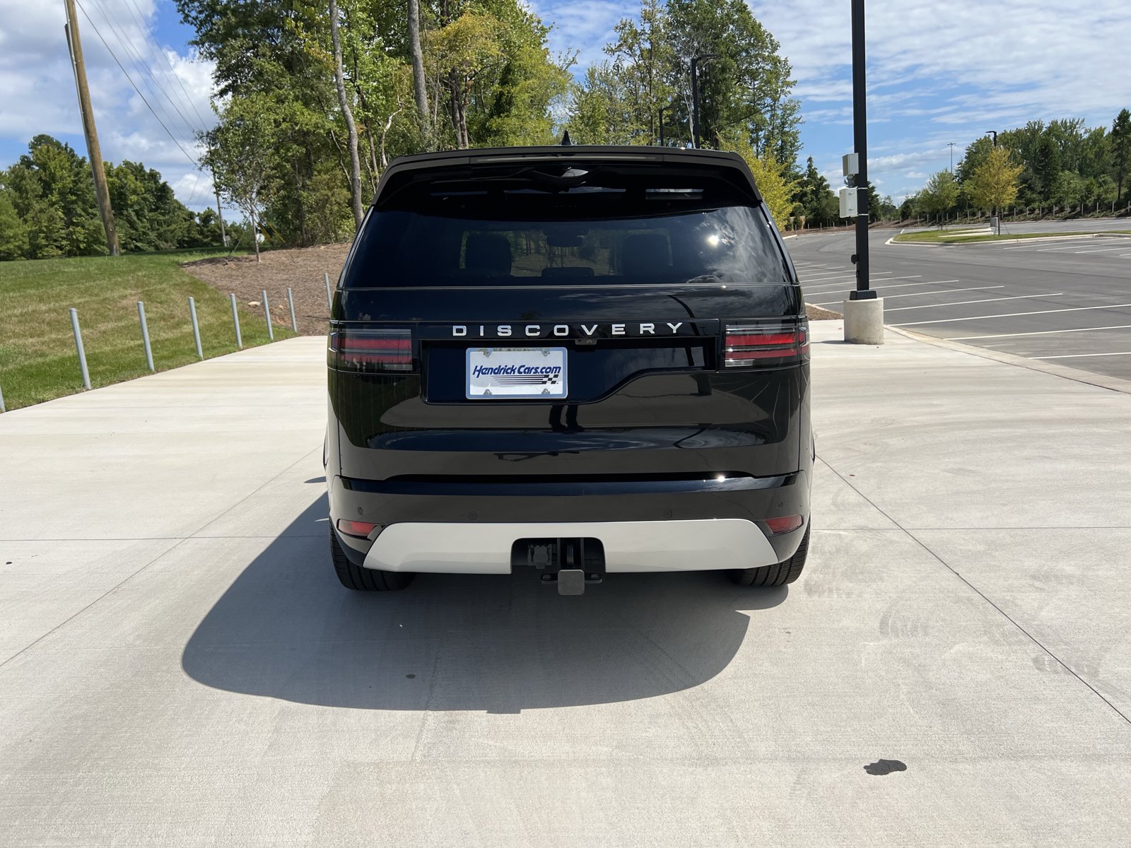 Used 2025 Land Rover Discovery Metropolitan Edition AWD/4WD image 7