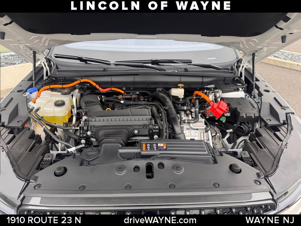 Used 2025 Lincoln Nautilus Premier w/ Equipment Group 102A image 27