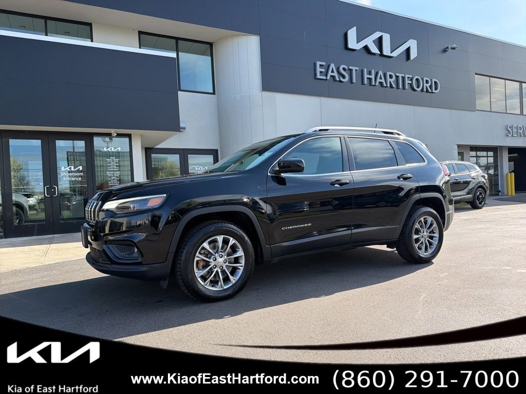 Used 2019 Jeep Cherokee Latitude Plus w/ Comfort/Convenience Group