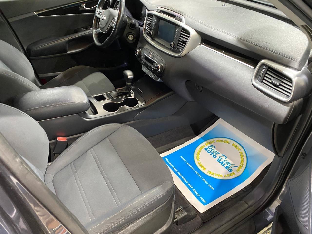 Used 2019 Kia Sorento FWD w/ LX Convenience Package image 21