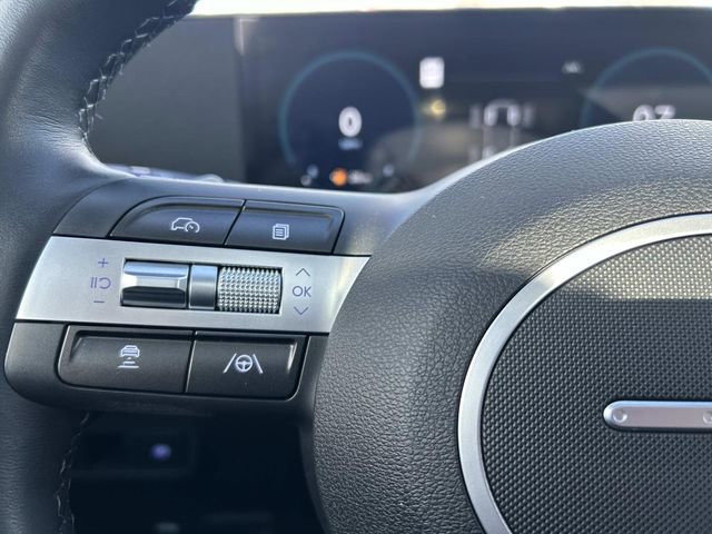 Certified 2025 Hyundai Kona Limited image 23