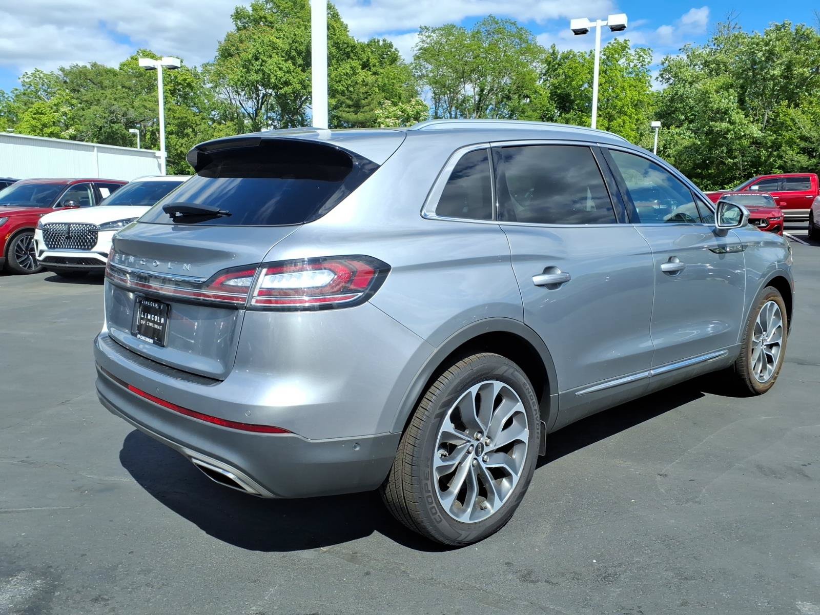 Used 2022 Lincoln Nautilus Reserve AWD/4WD image 7